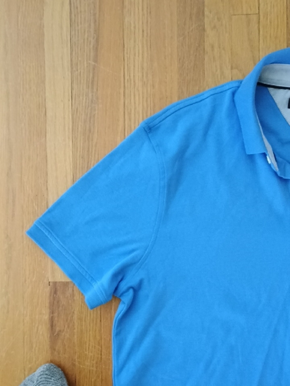 Tommy Hilfiger Men's Bright Blue Polo Shirt - Picture 4 of 4